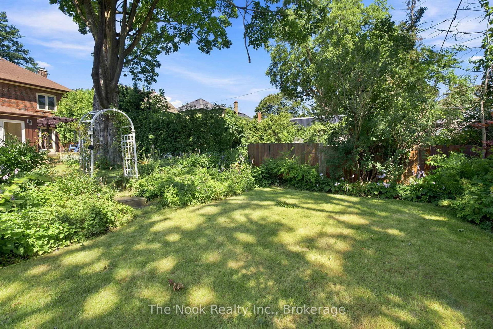 641 Masson Street • Oshawa, ON photo 47