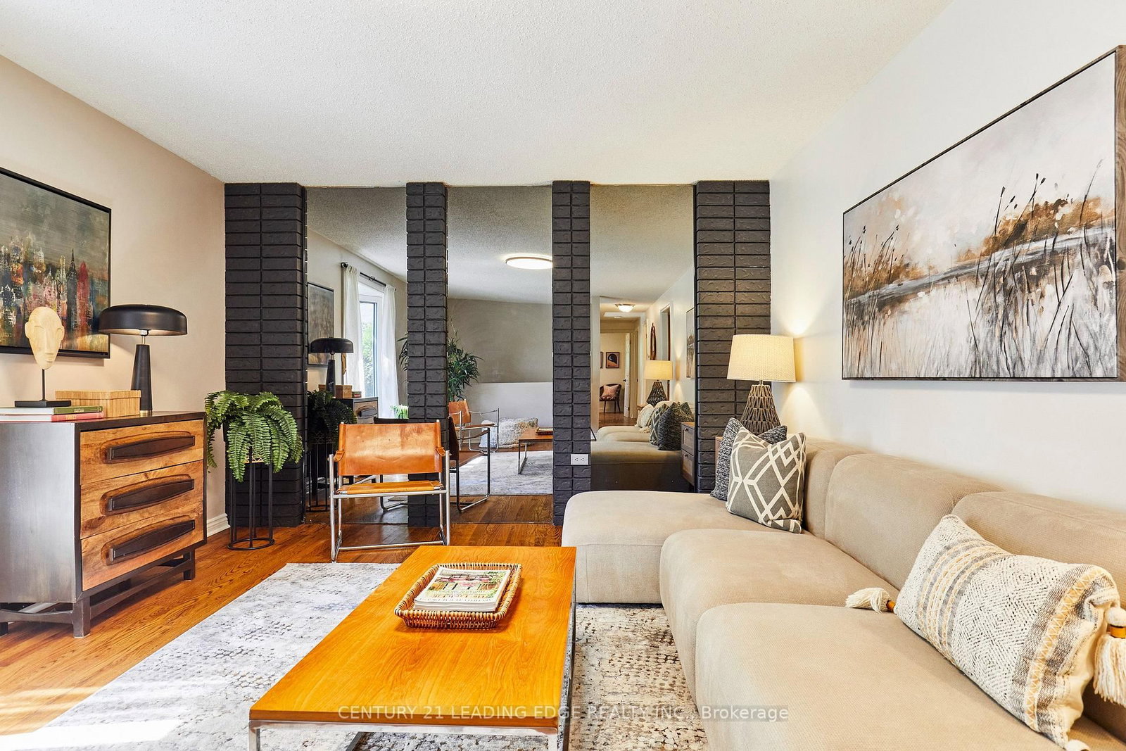 1229 Norman Court • Oshawa, ON photo 5
