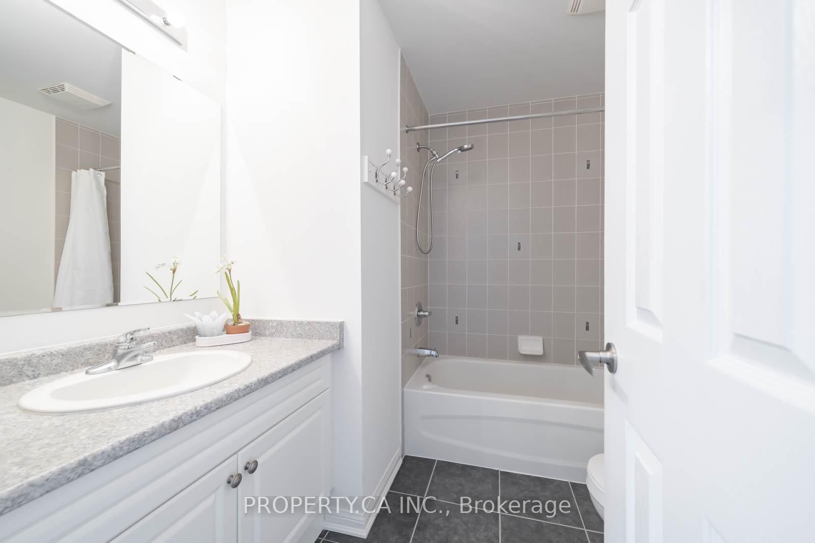 34 Ferguson Street • Toronto, ON photo 33