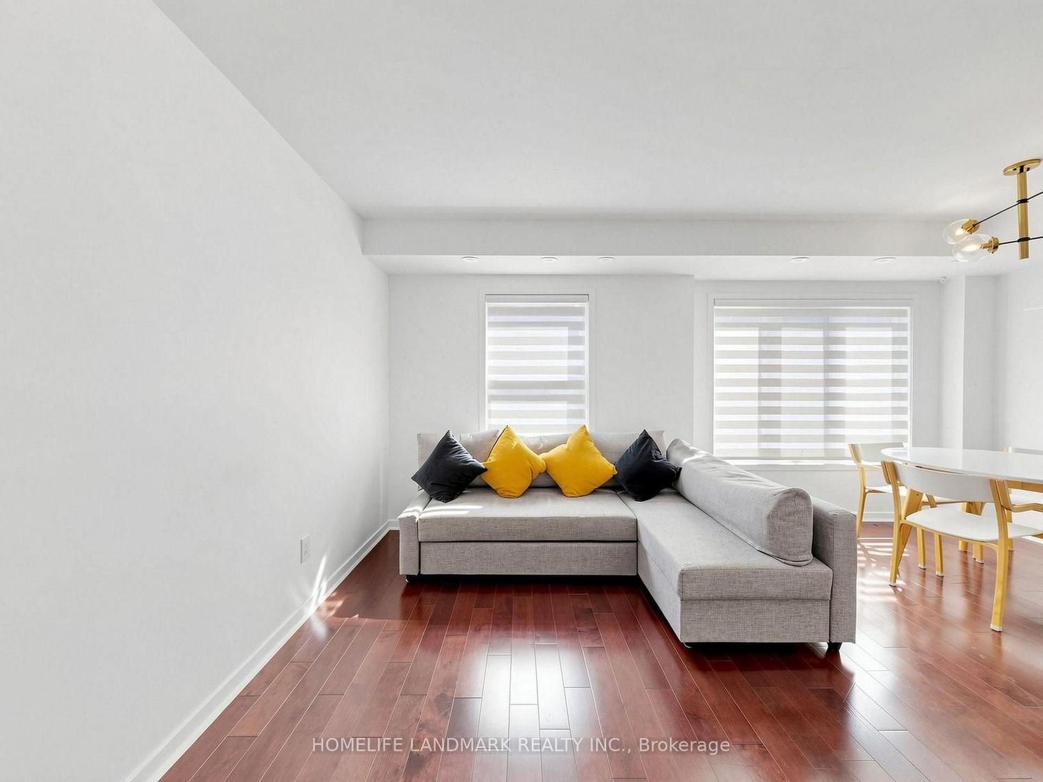 29 Frances Loring Lane • ##4 • Toronto, ON photo 11