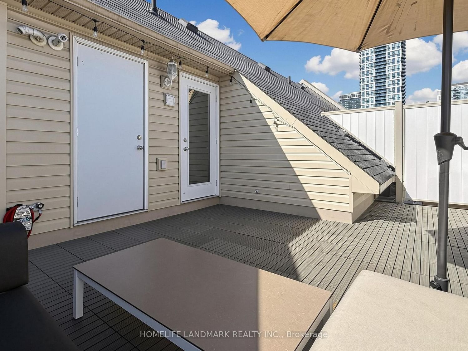 29 Frances Loring Lane • ##4 • Toronto, ON photo 32