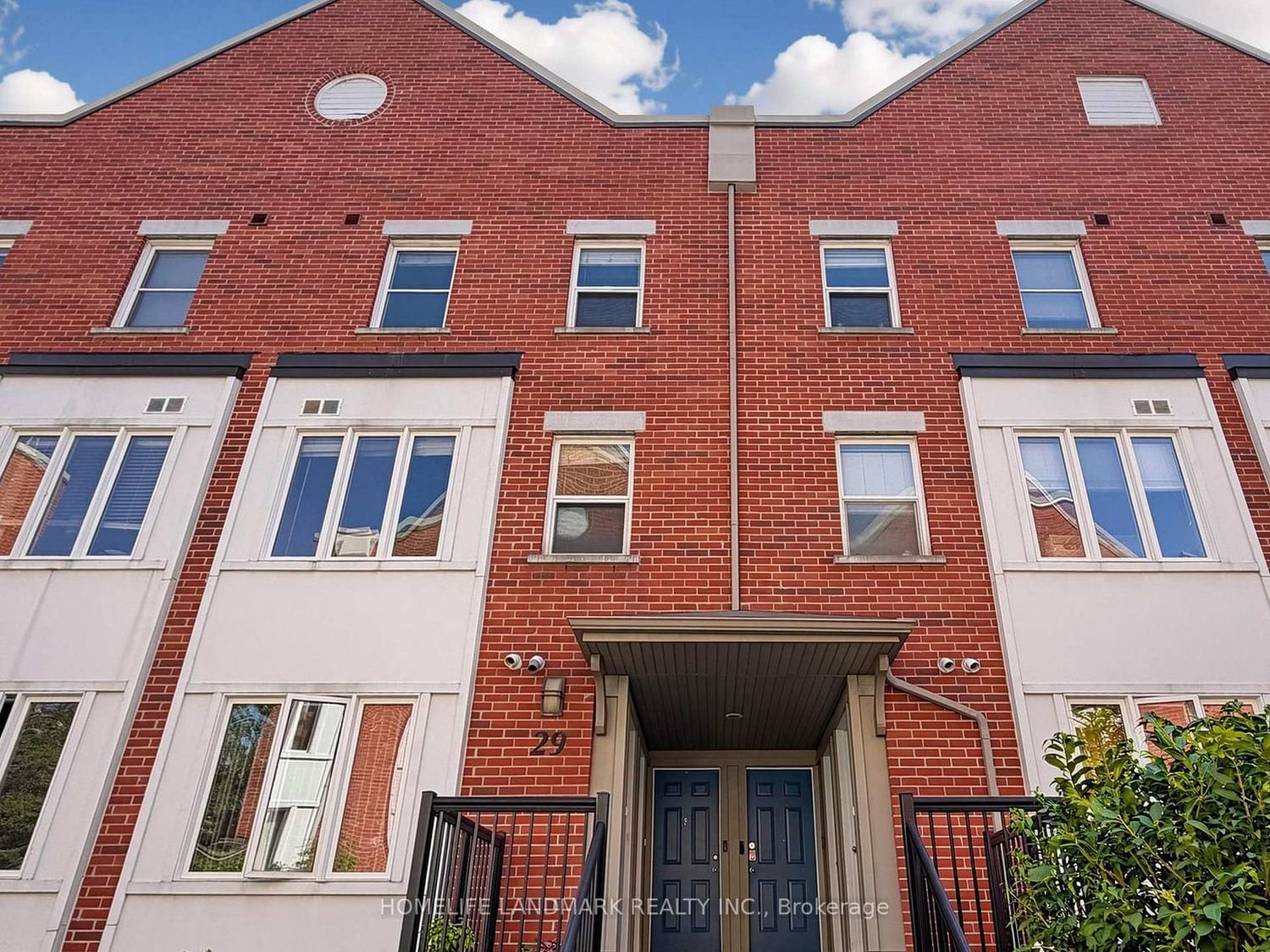 29 Frances Loring Lane • ##4 • Toronto, ON photo 35