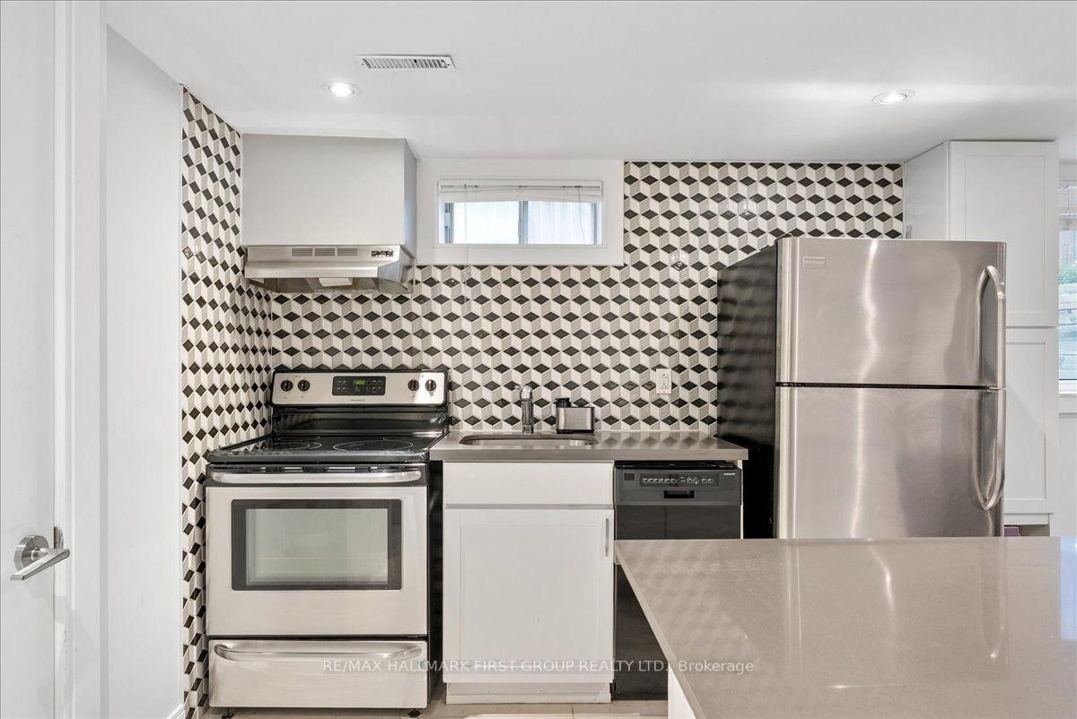 721 Leaside Street • Pickering, ON photo 34