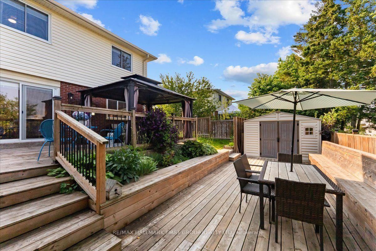 721 Leaside Street • Pickering, ON photo 43