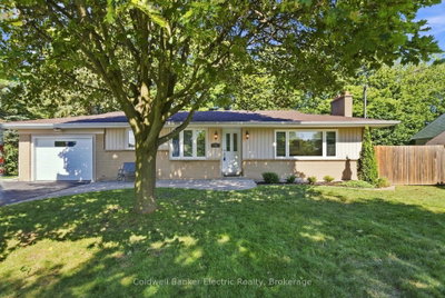 47 Grandview Street N • Oshawa, ON photo 2