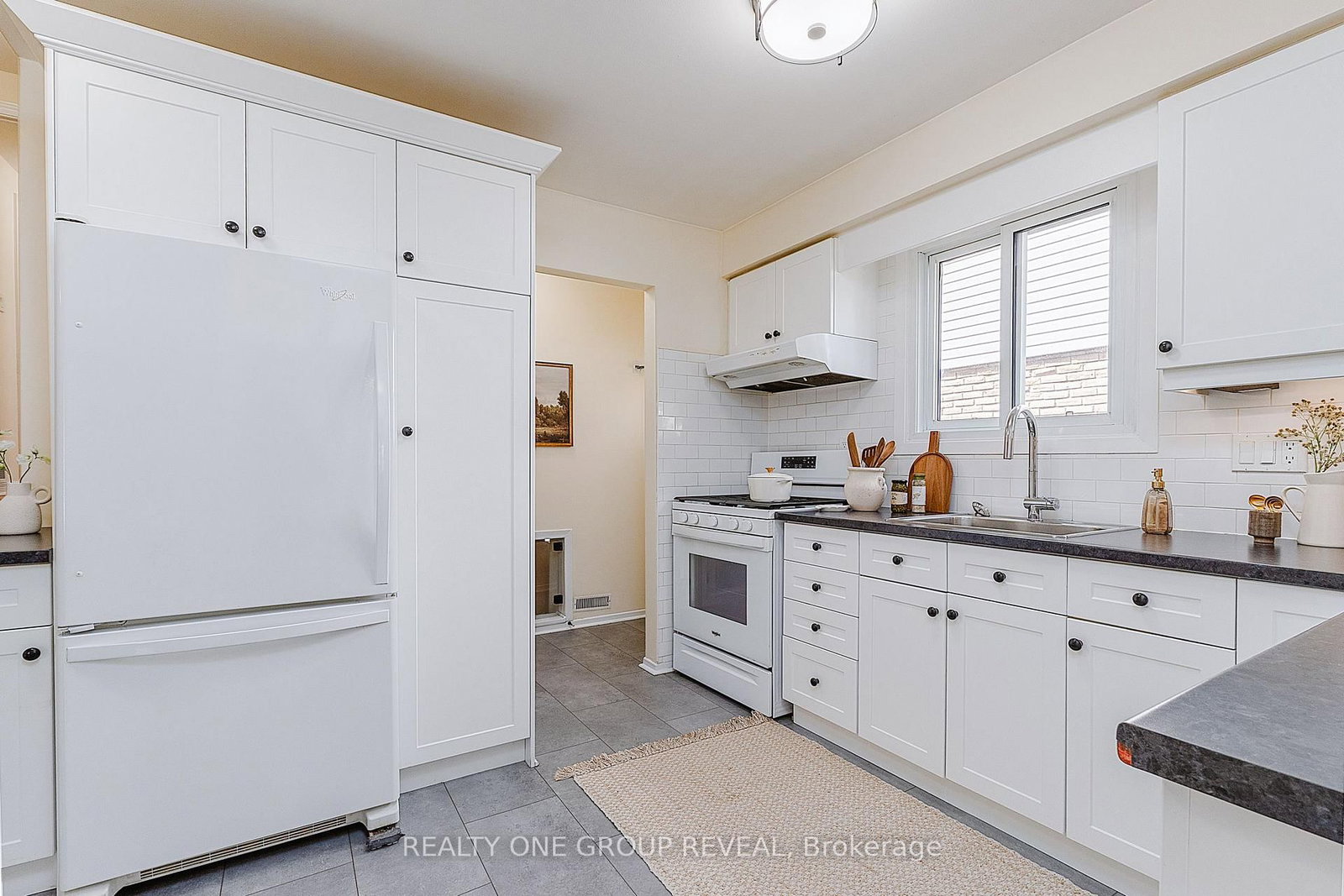133 Calais Street • Whitby, ON photo 8