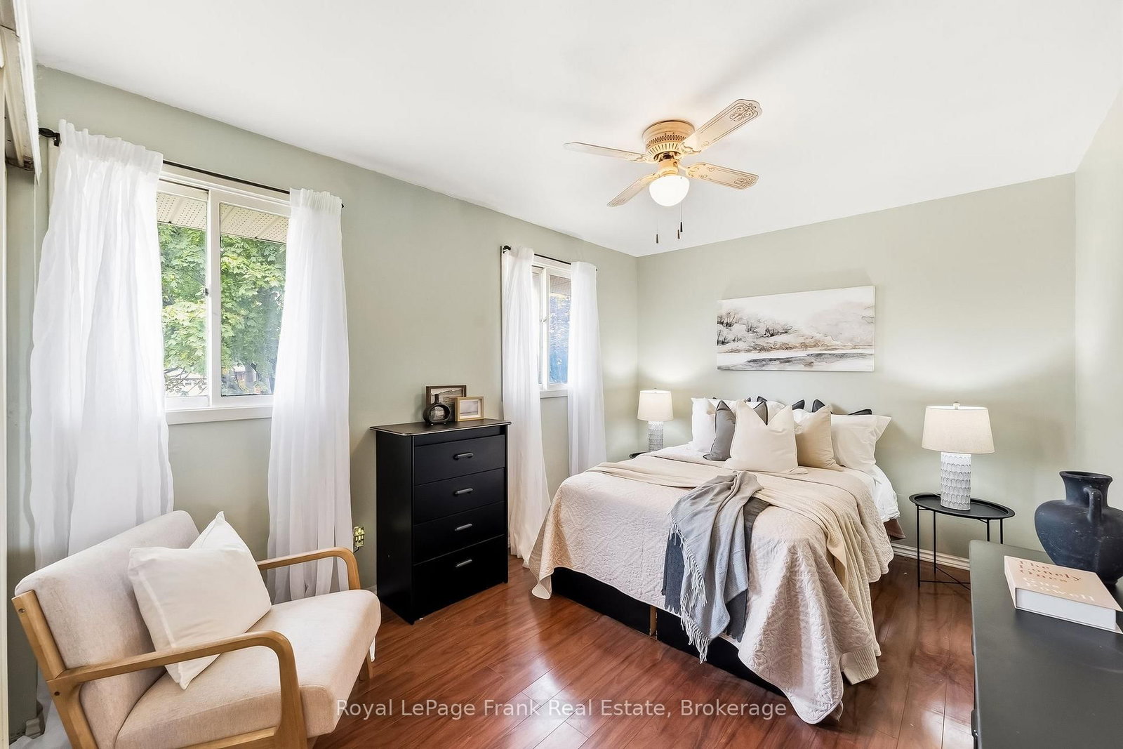 371 Trafalgar Avenue • Oshawa, ON photo 22
