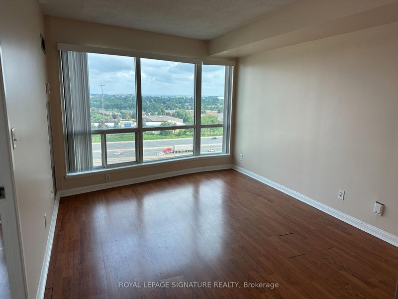 18 Lee Centre Dr photo 4