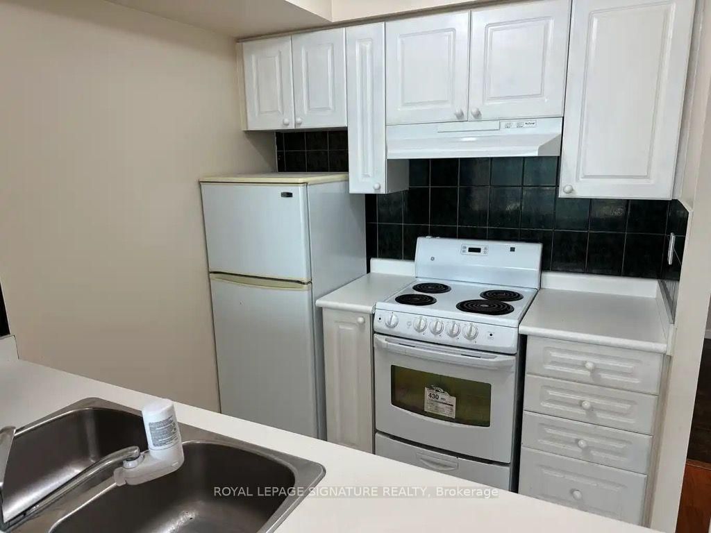 18 Lee Centre Drive • #1113 • Toronto, ON photo 8