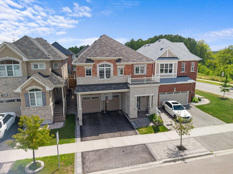 993 Dragonfly Avenue