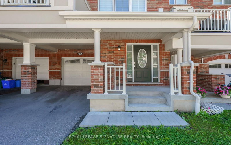 1085 Silk Street