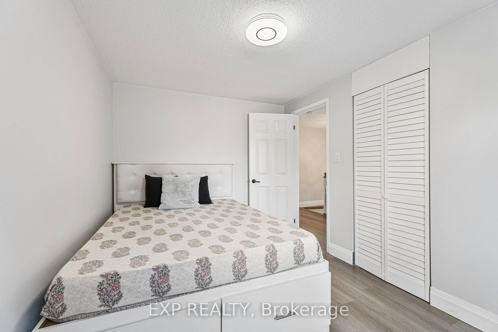 10 Elephant Hill Drive • Clarington, ON photo 36