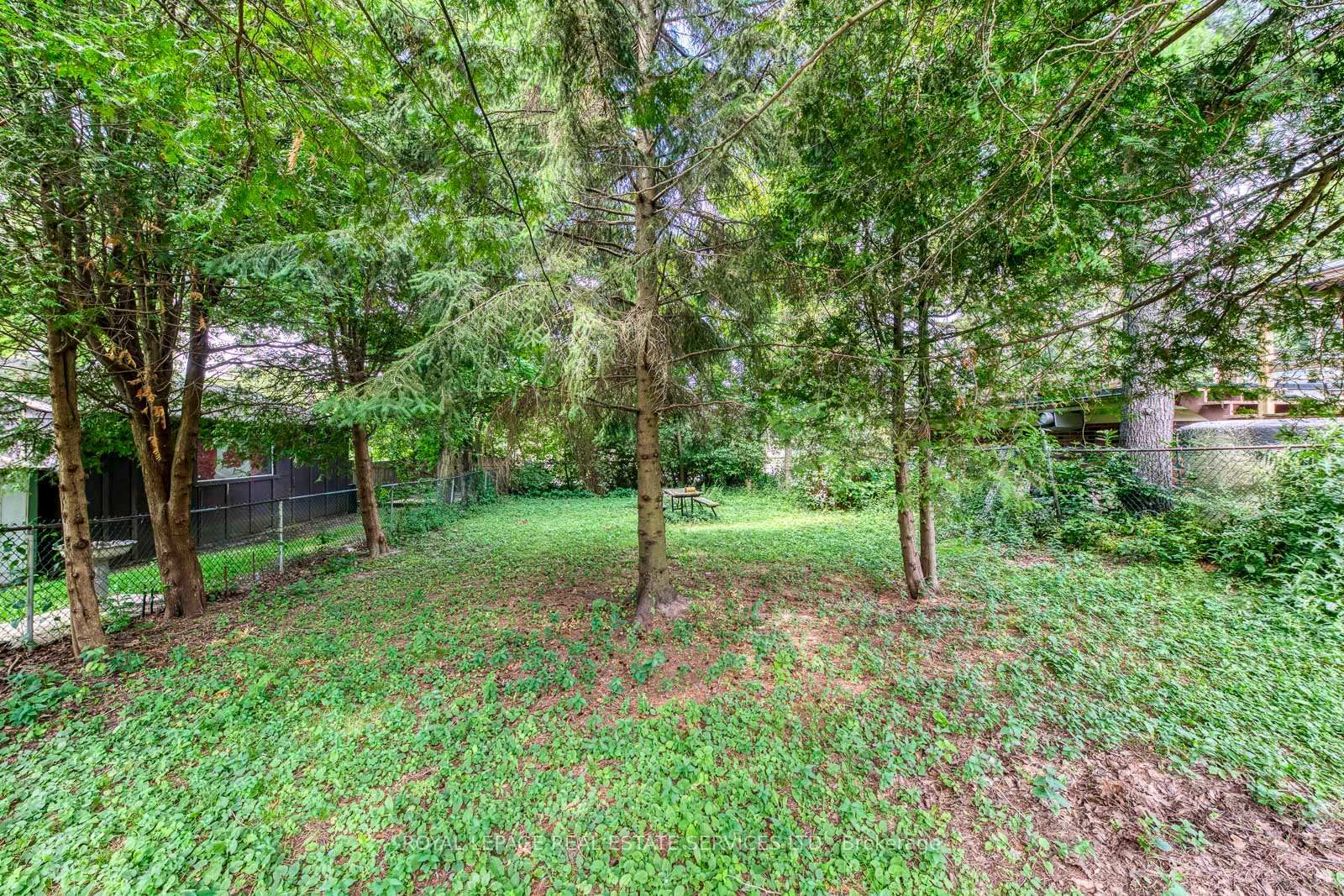10 Thatcher Avenue • Toronto, ON photo 26