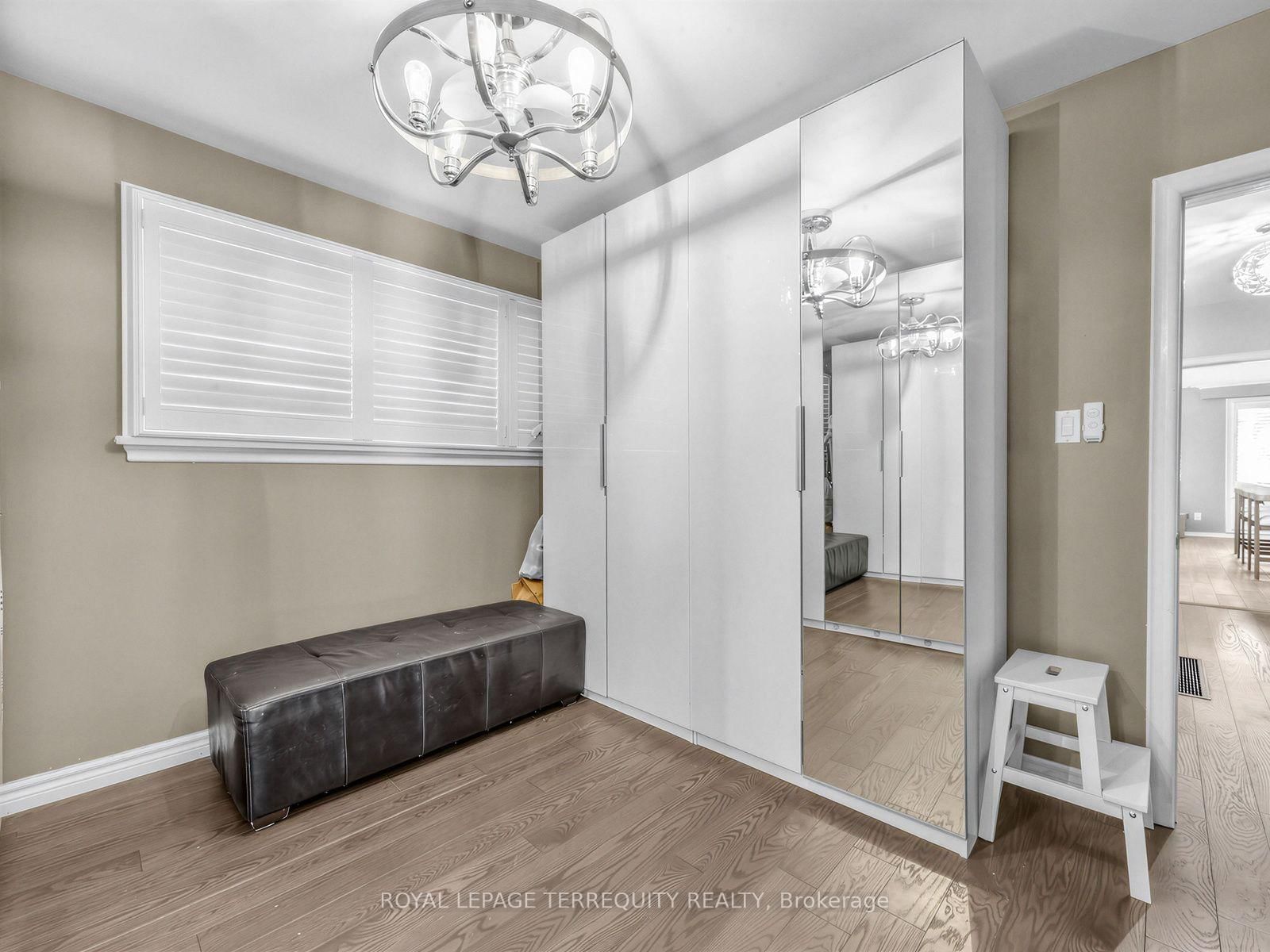 29 Sedgewick Crescent • Toronto, ON photo 22