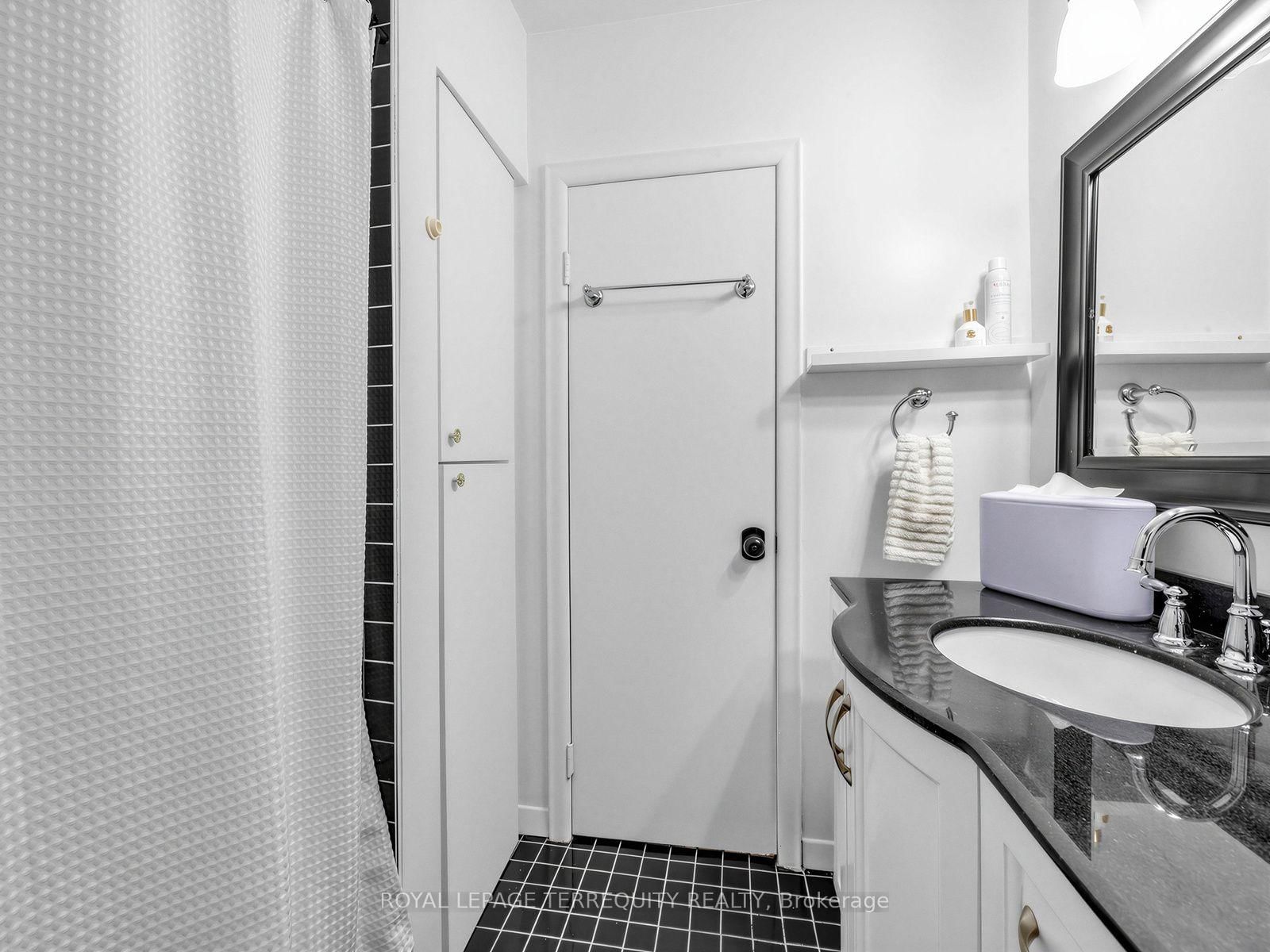 29 Sedgewick Crescent • Toronto, ON photo 28