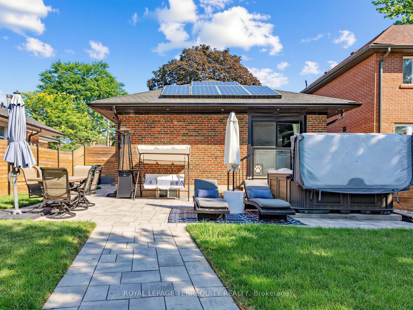 29 Sedgewick Crescent • Toronto, ON photo 35