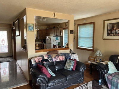 20 Billingsgate Crescent, Ajax, ON, photo 3
