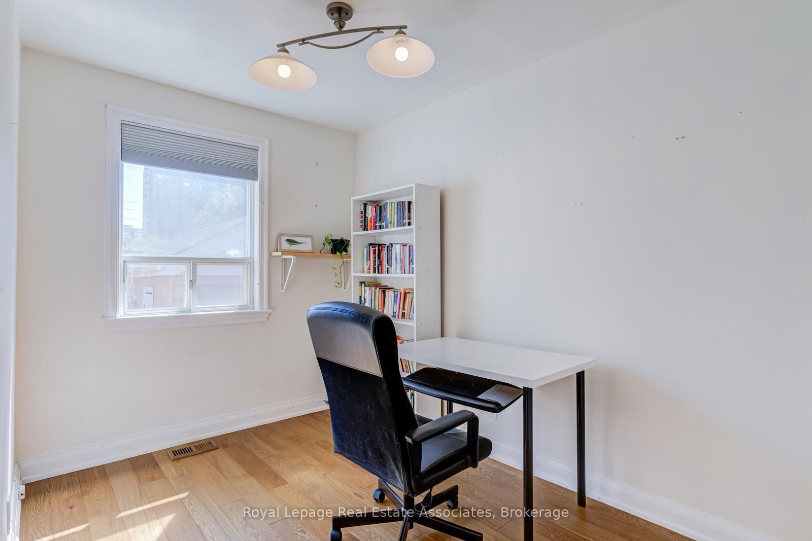 43 Heale Avenue • Toronto, ON photo 10