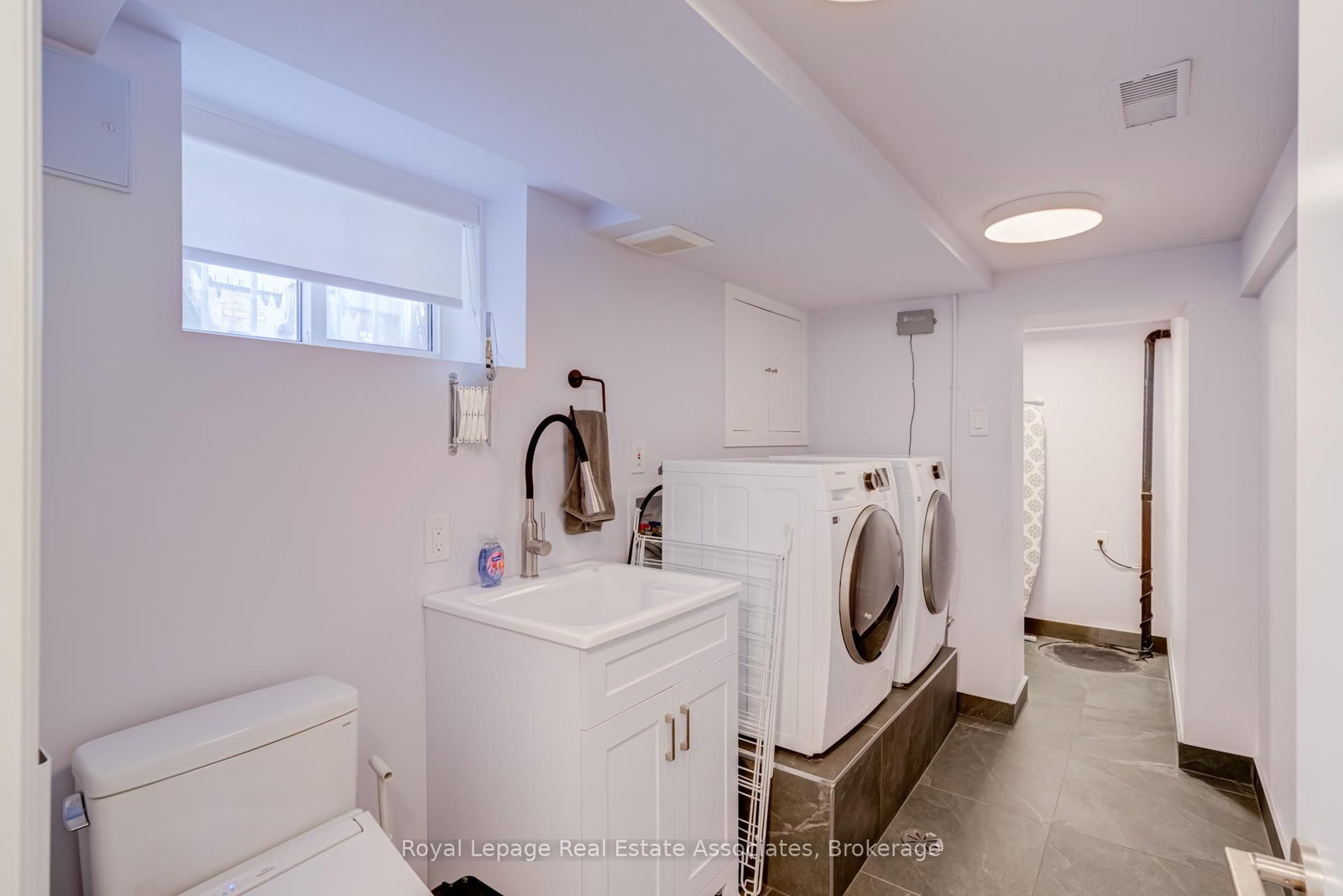 43 Heale Avenue • Toronto, ON photo 17