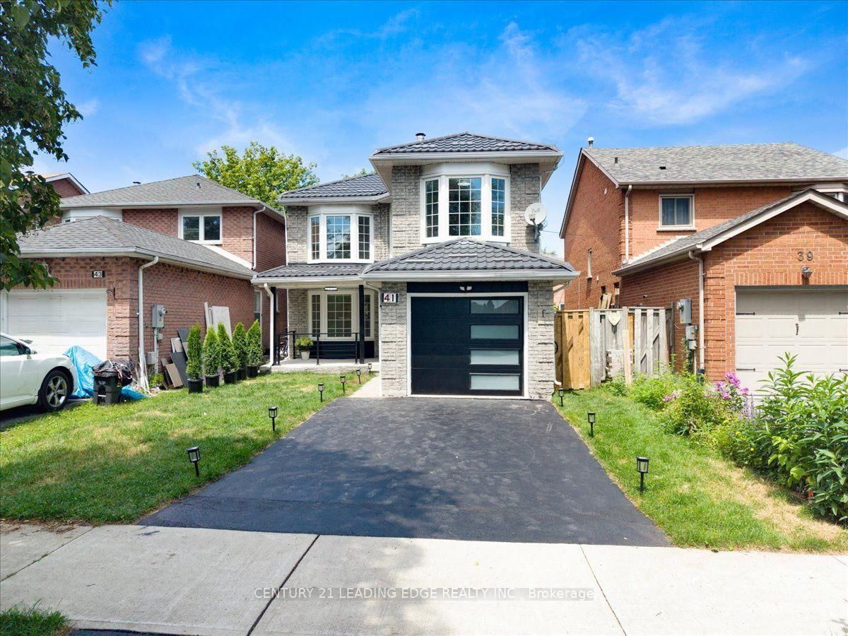 Property at 41 Graybark