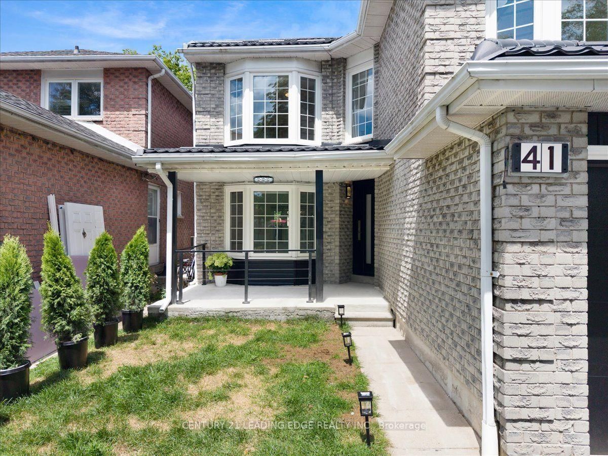 41 Graybark Crescent • Toronto, ON photo 2