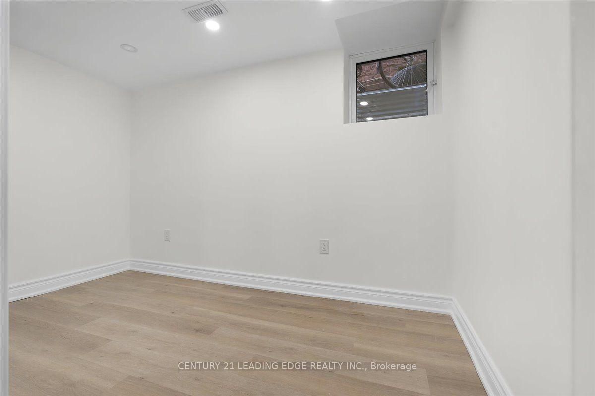 41 Graybark Crescent • Toronto, ON photo 29