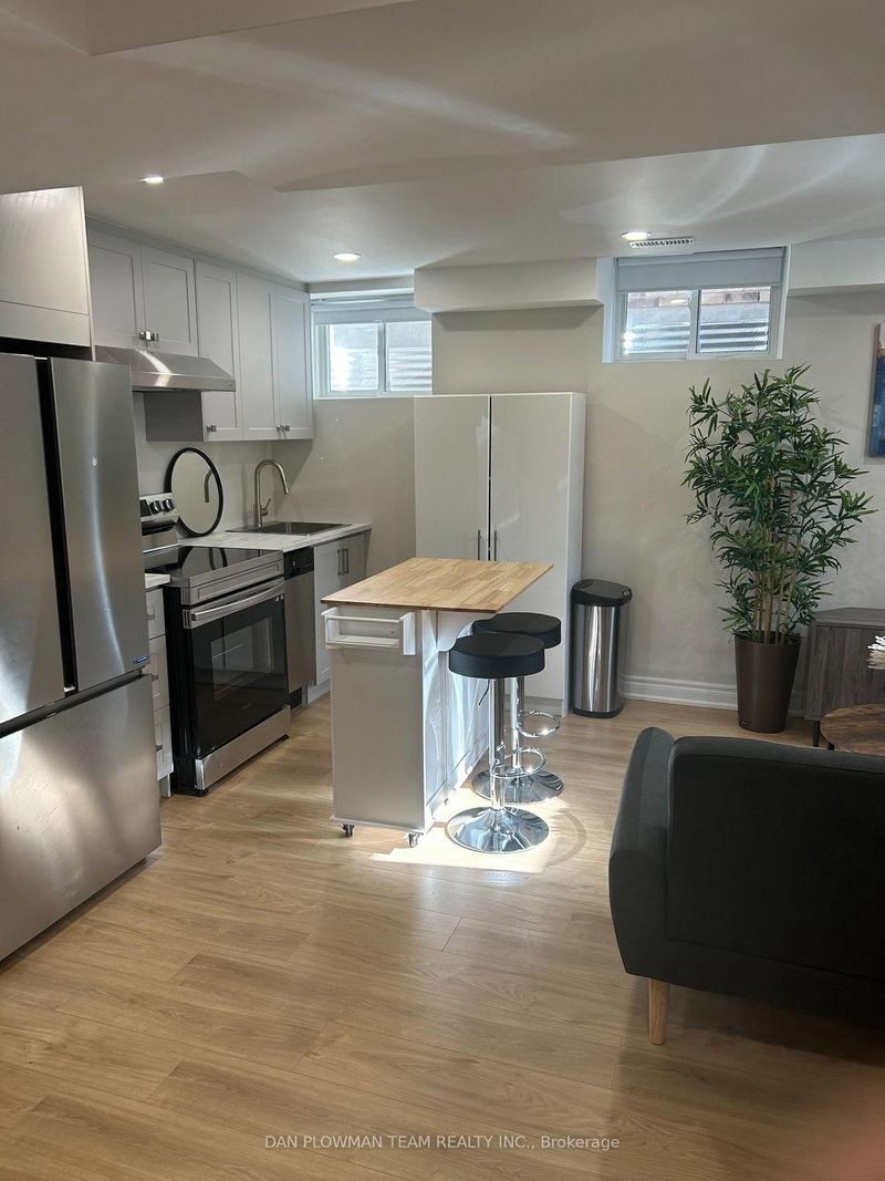 Bsmt - 25 Roma Drive