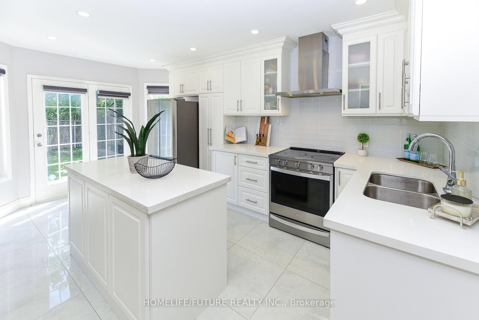 Listing Image 7