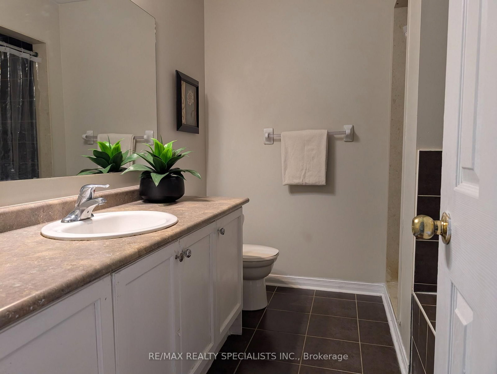 20 Thorp Crescent • Ajax, ON photo 14