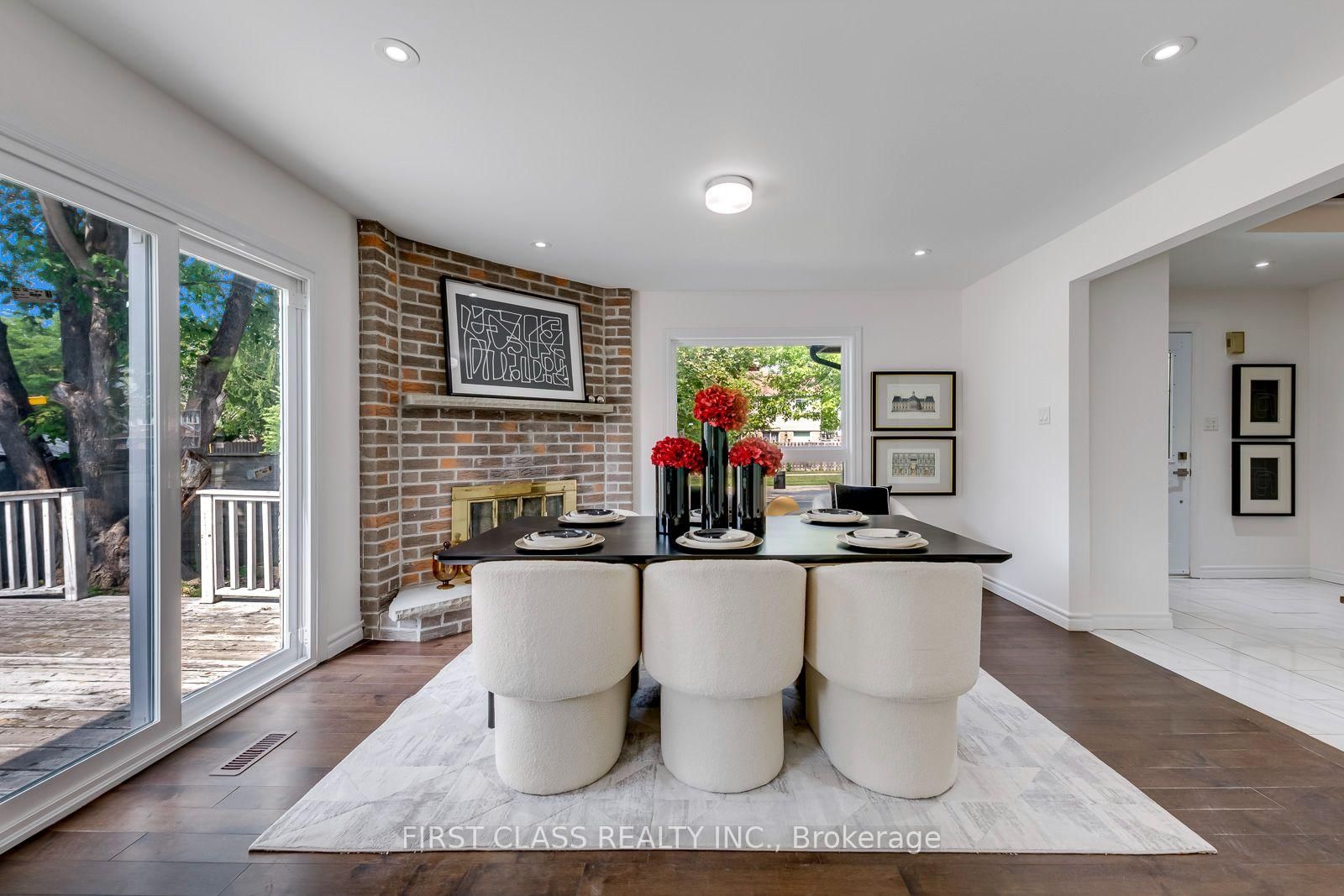 27 Alton Towers Circle • Toronto, ON photo 9