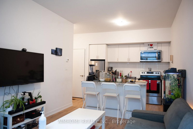 75 - 1 - 1760 Simcoe Street N