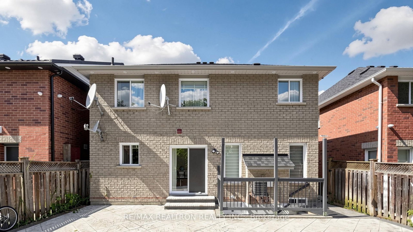 13 Quietbrook Crescent • Toronto, ON photo 39