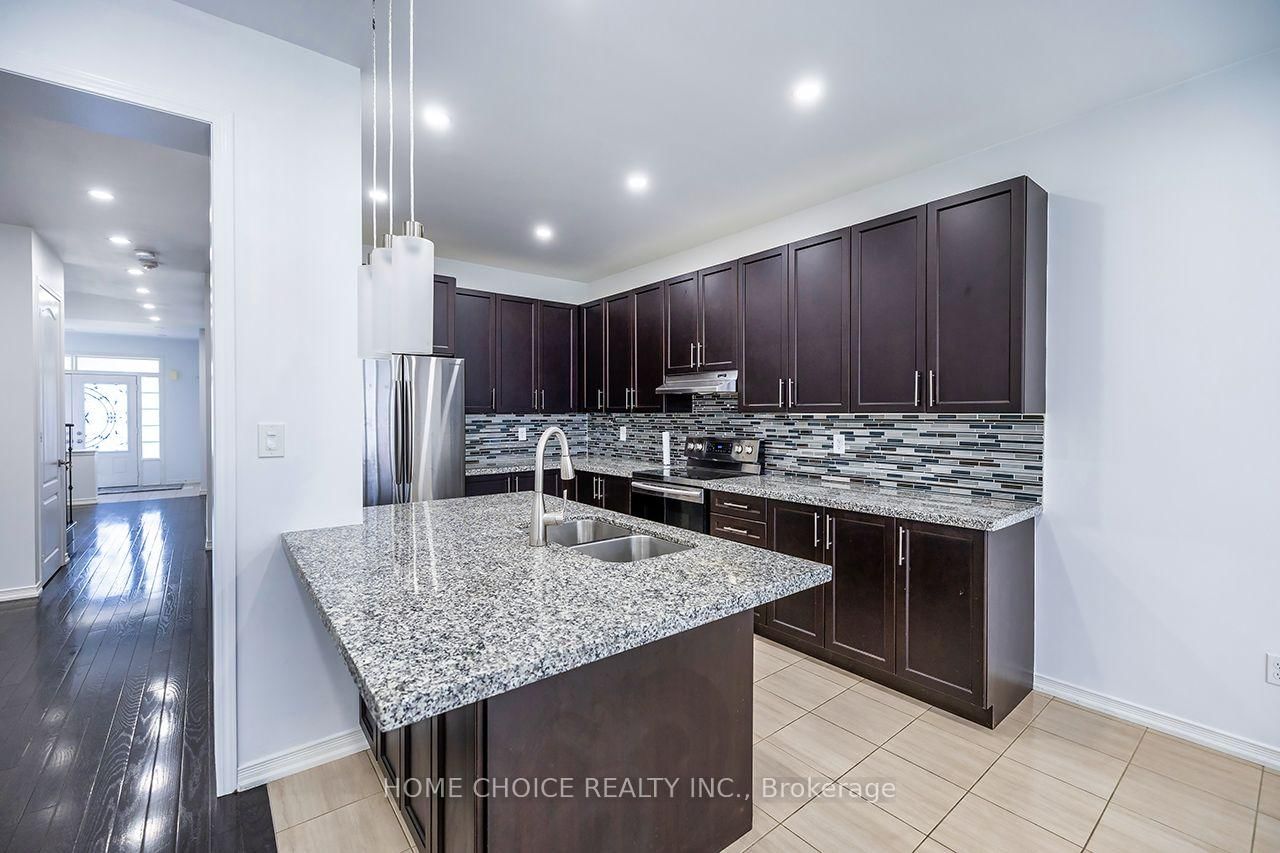 427 WINDSFIELDS FARM Drive W • Oshawa, ON photo 14