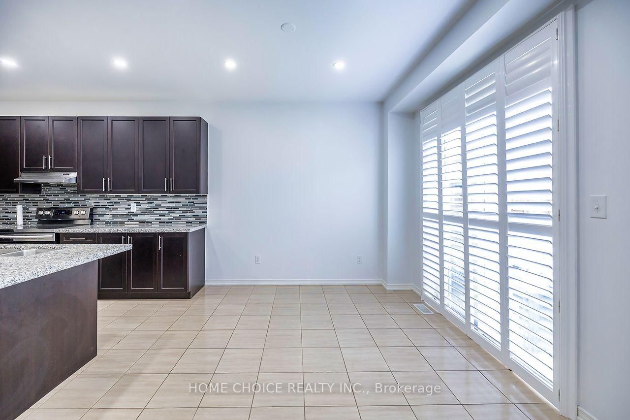427 WINDSFIELDS FARM Drive W • Oshawa, ON photo 18