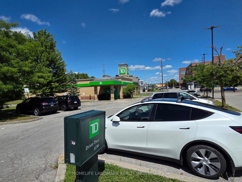4400 Sheppard Ave E photo 2