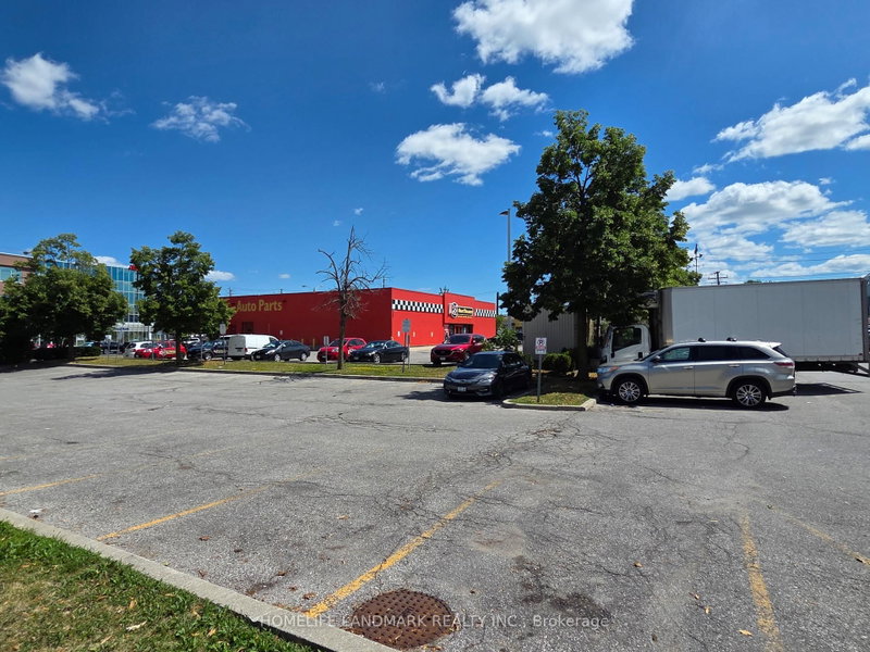 4400 Sheppard Ave E photo 3