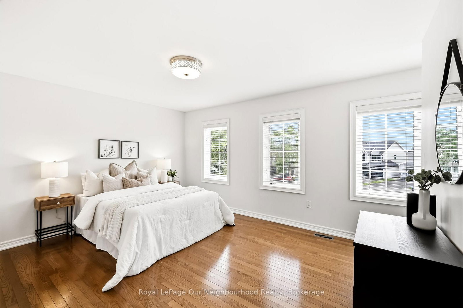 1296 Ravencliffe Court • Oshawa, ON photo 27
