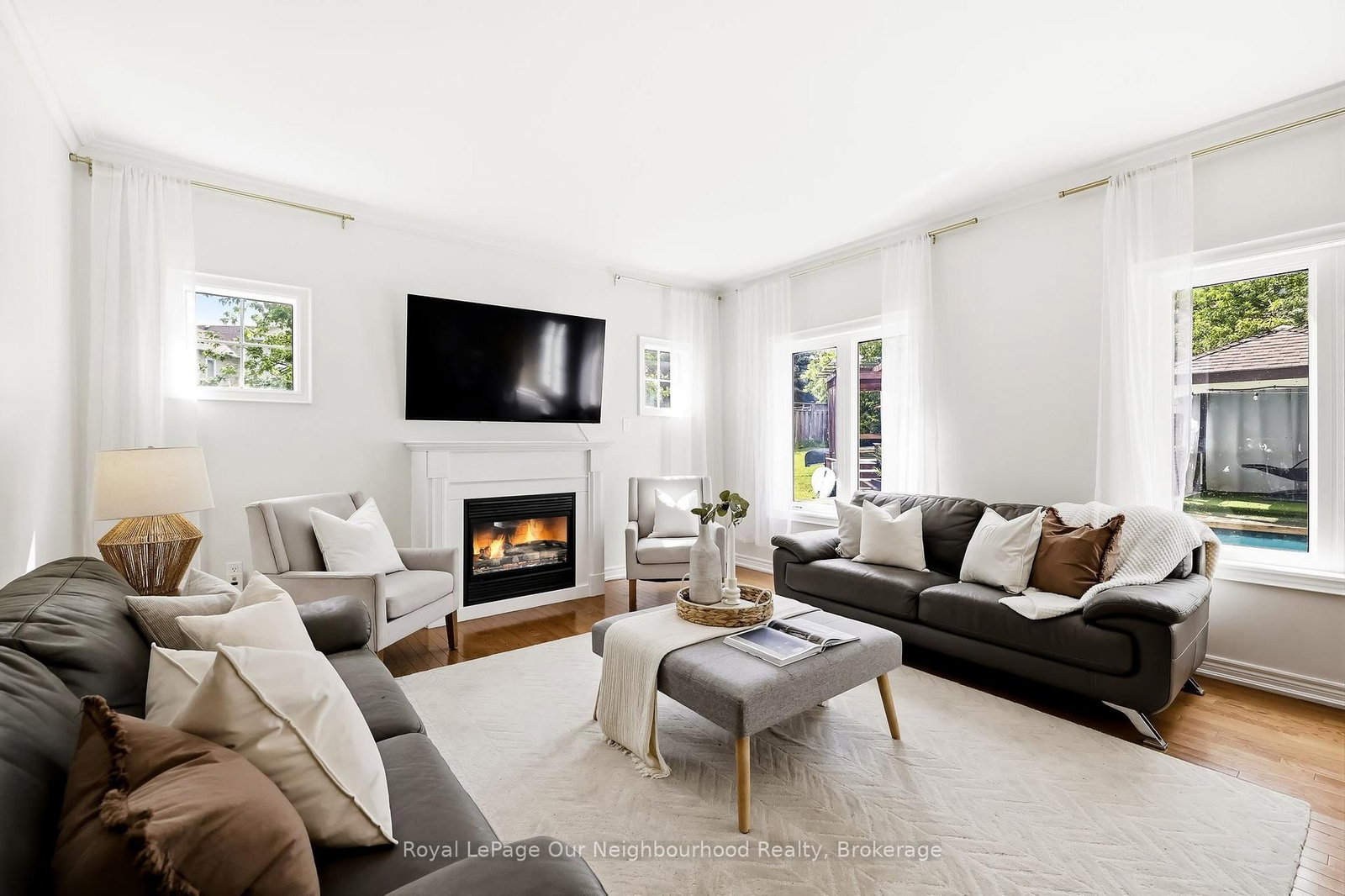 1296 Ravencliffe Court • Oshawa, ON photo 7
