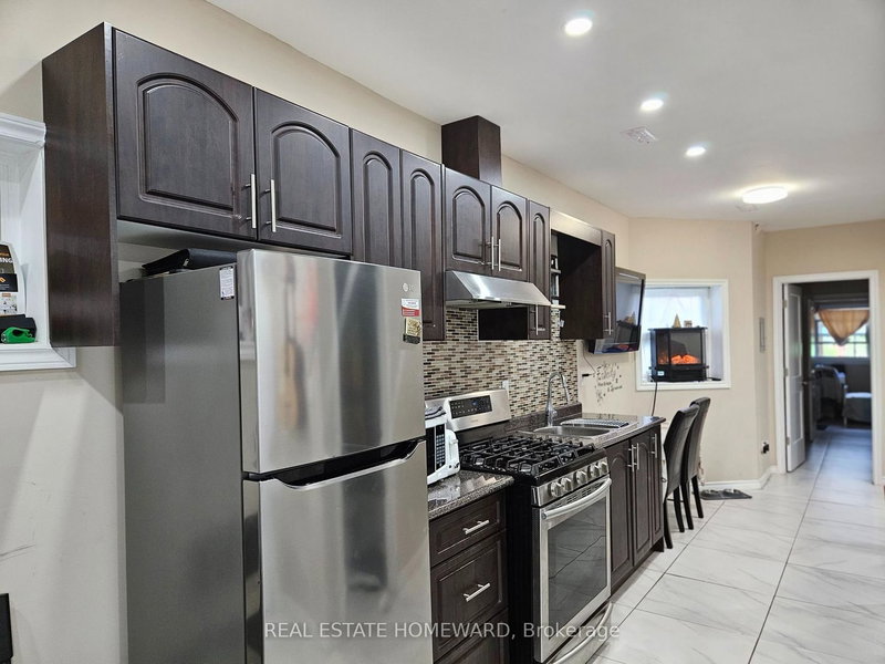 Lower - 141 Coxwell Avenue