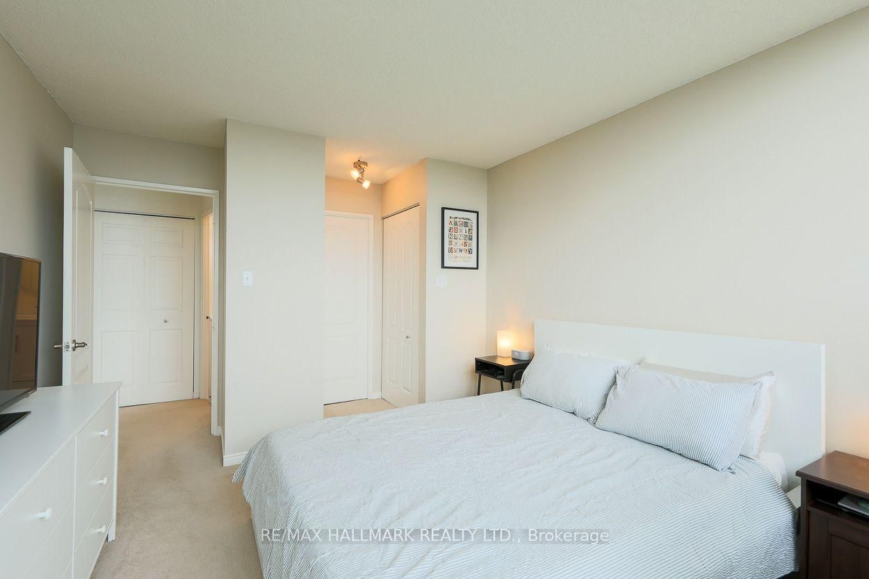 1 Greystone Walk Drive • #PH83 • Toronto, ON photo 10