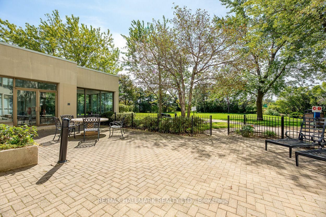 1 Greystone Walk Drive • #PH83 • Toronto, ON photo 22
