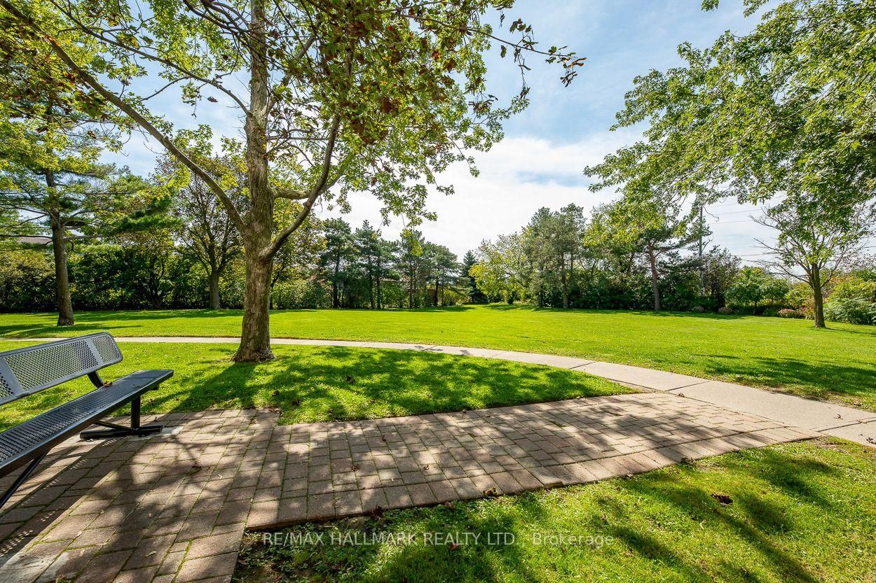1 Greystone Walk Drive • #PH83 • Toronto, ON photo 23