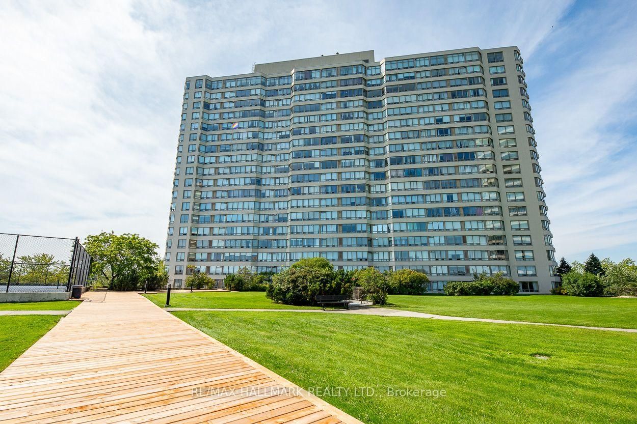 1 Greystone Walk Drive • #PH83 • Toronto, ON photo 25