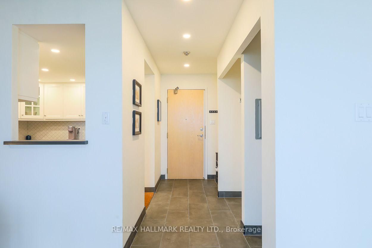 1 Greystone Walk Drive • #PH83 • Toronto, ON photo 4