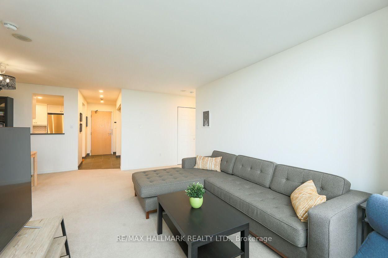 1 Greystone Walk Drive • #PH83 • Toronto, ON photo 8
