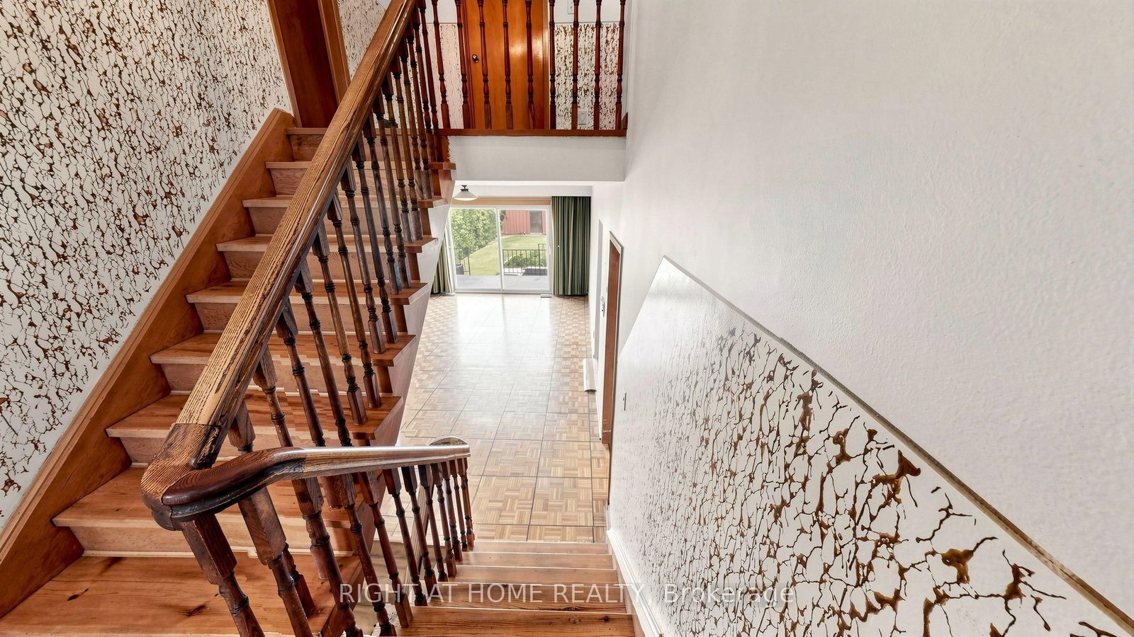 20 Torrens Avenue • Toronto, ON photo 12