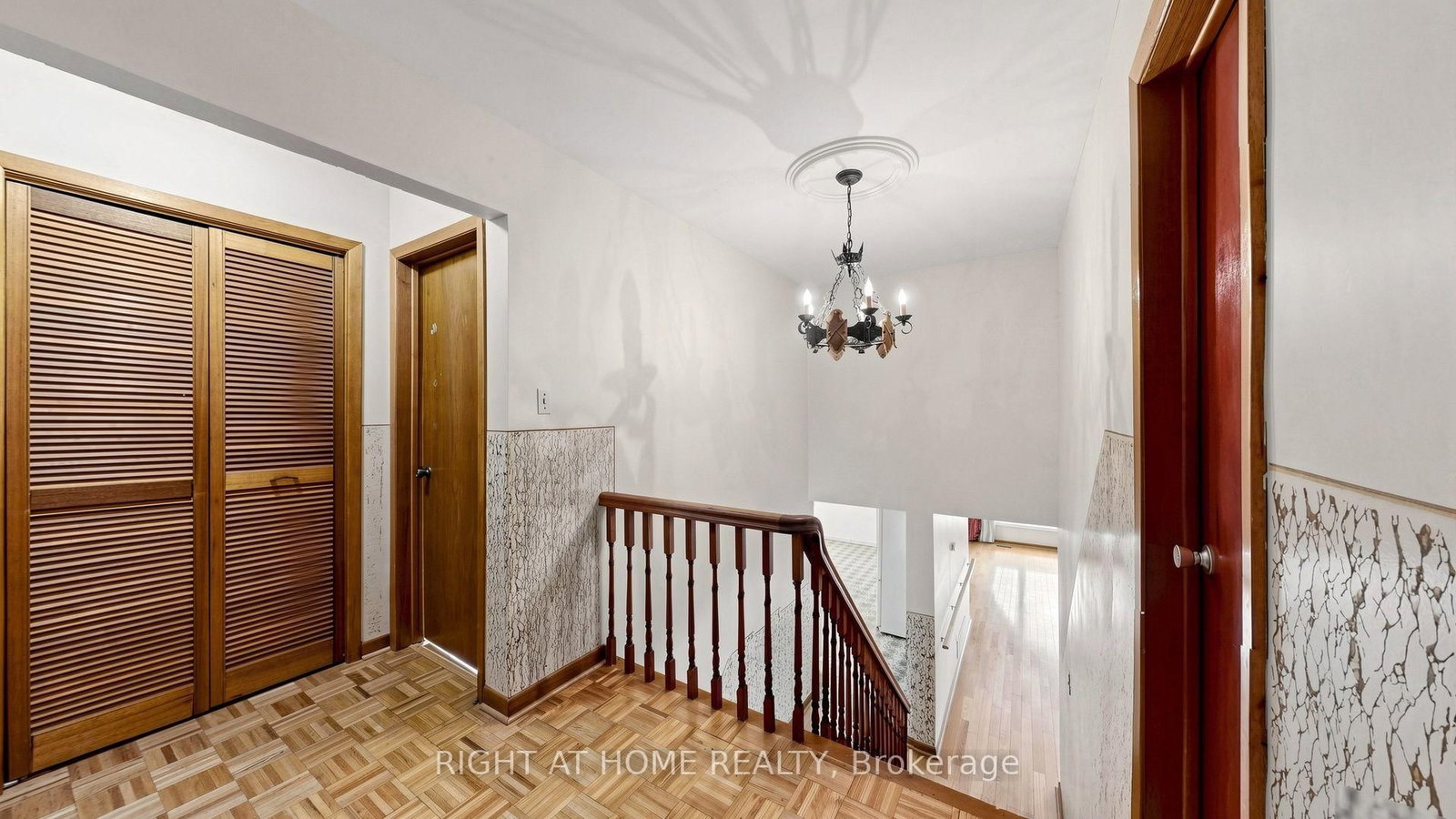 20 Torrens Avenue • Toronto, ON photo 13