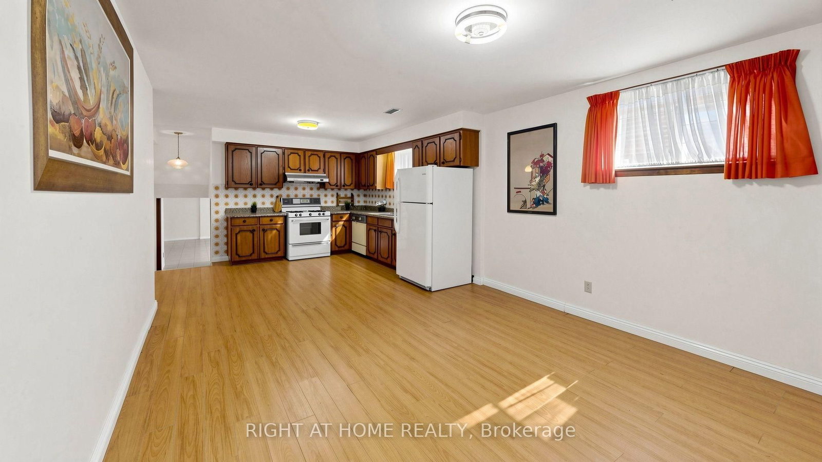 20 Torrens Avenue • Toronto, ON photo 19