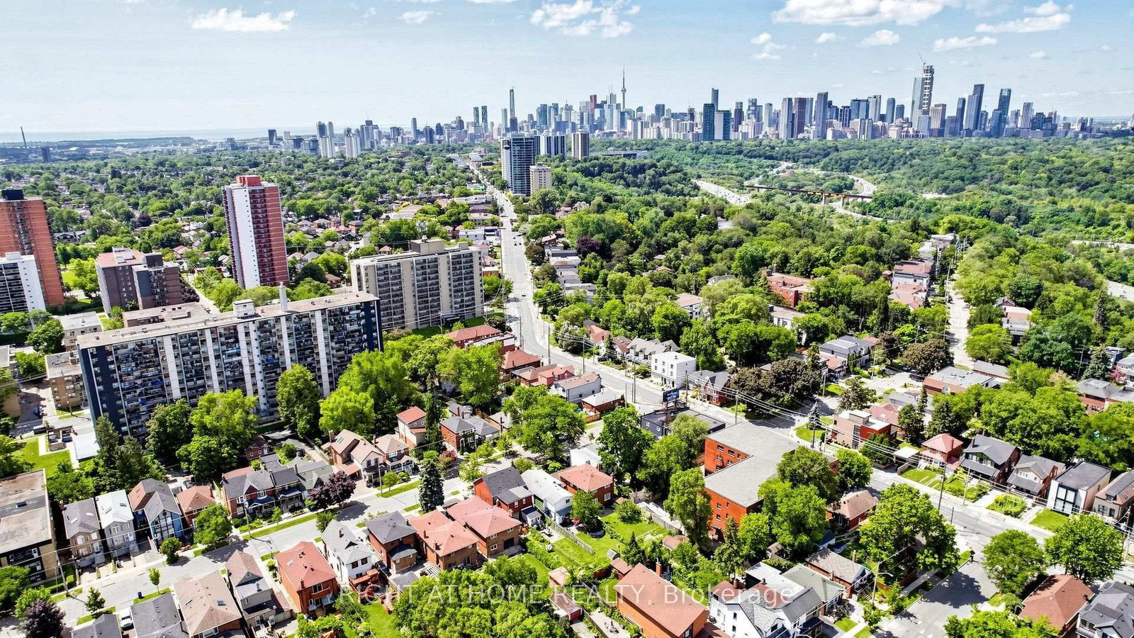 20 Torrens Avenue • Toronto, ON photo 30
