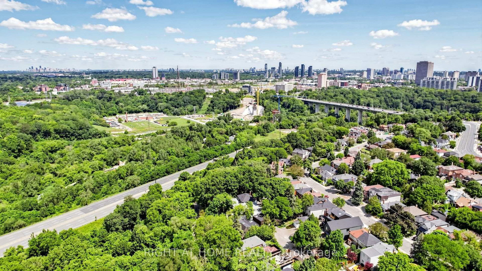 20 Torrens Avenue • Toronto, ON photo 34